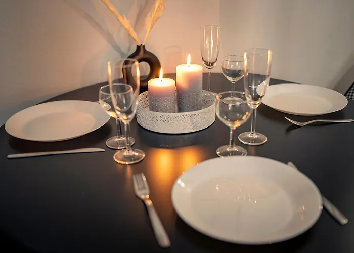 Noble - 1 Min To Hbf *